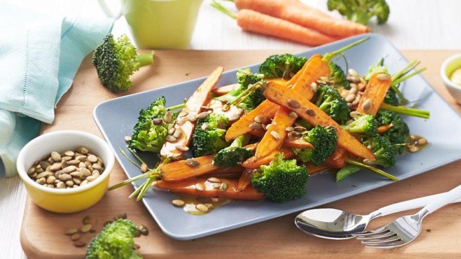 Carrot, Broccoli & Pepita Salad (Vegetarian)